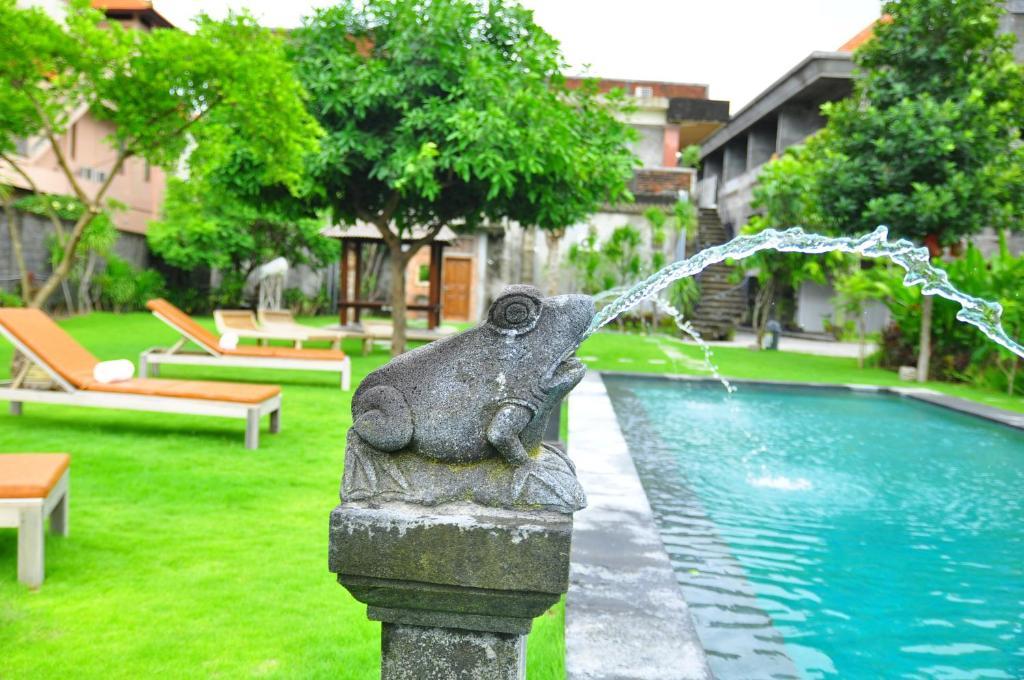 Si Doi Hotel Legian Kuta Lombok Exterior foto